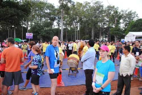 ANGKOR WAT HALF MARATHON 2013